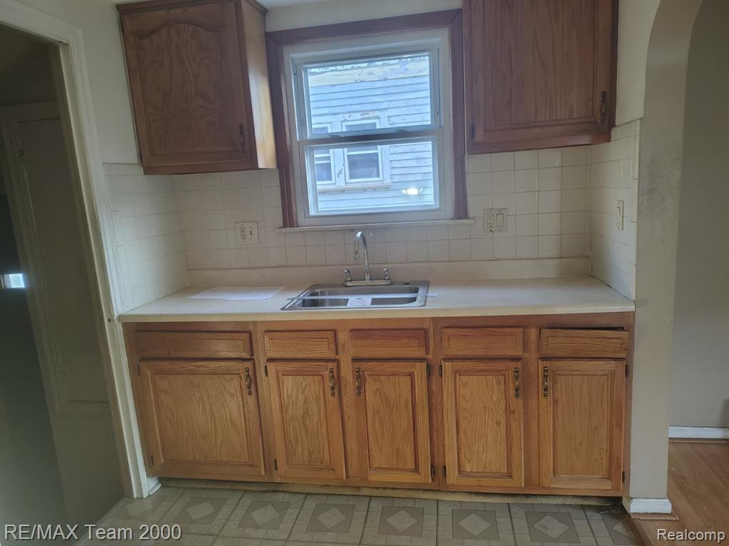 8088 Ohio Street, Detroit, MI 48204 — Photo 8