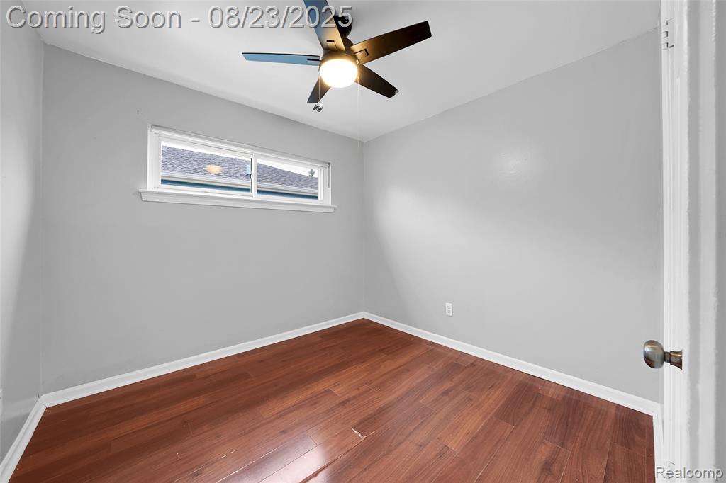 4952 Clippert Street, Dearborn Heights, MI 48125 — Photo 14