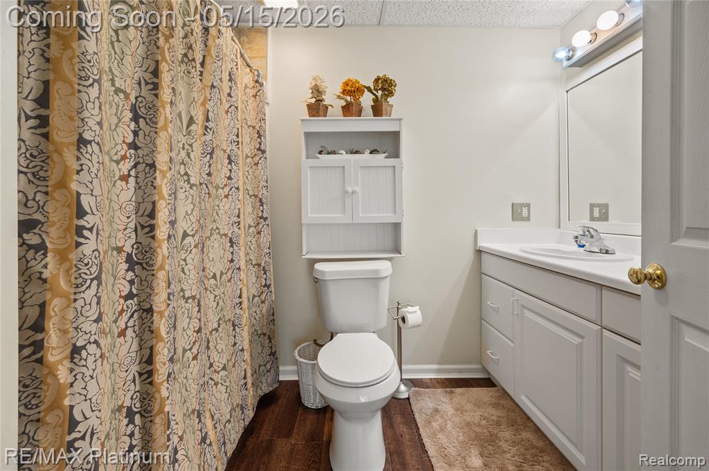 1270 Crystal Pointe Circle, Fenton, MI 48430 — Photo 32