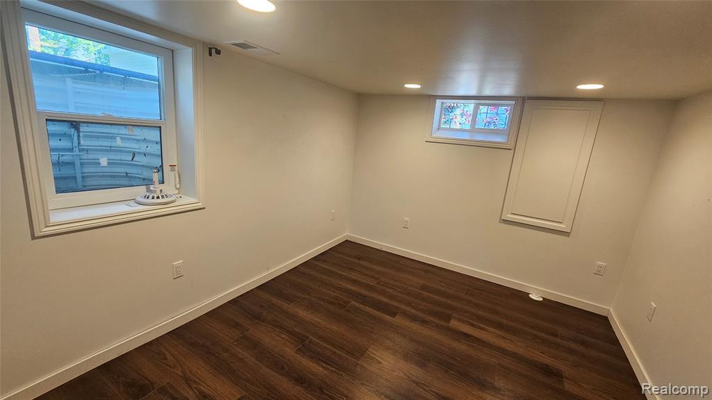 211 Starr Avenue, Pontiac, MI 48341 — Photo 22