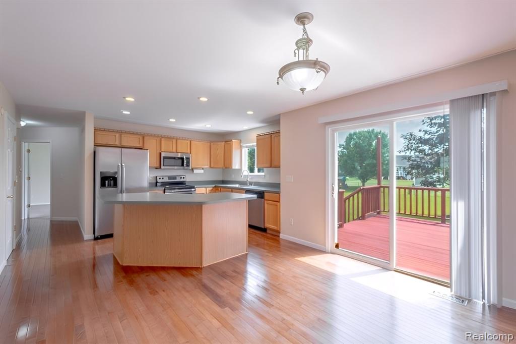 8454 Deer Field Drive, Davison, MI 48423 — Photo 9