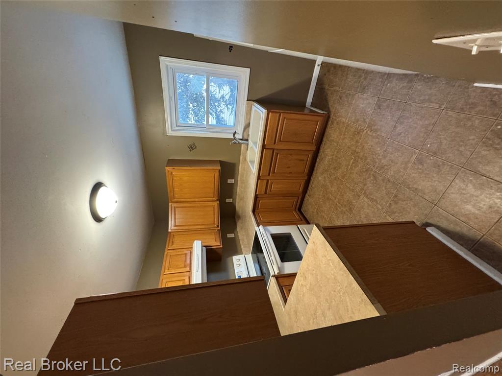 86 Hamilton Street, Pontiac, MI 48342 — Photo 15