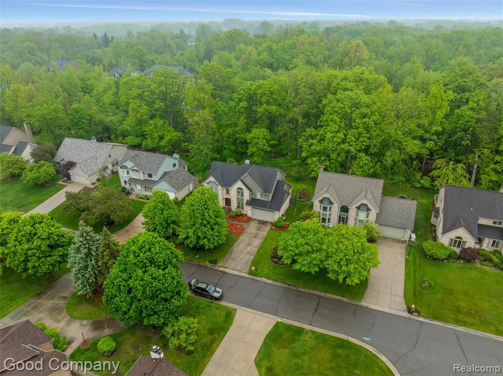 5893 CHRISTINA Drive, West Bloomfield, MI 48324 — Photo 61