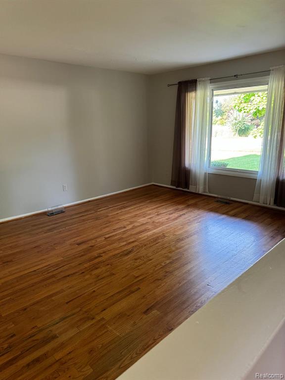 5028 Abington Drive, Troy, MI 48085 — Photo 6