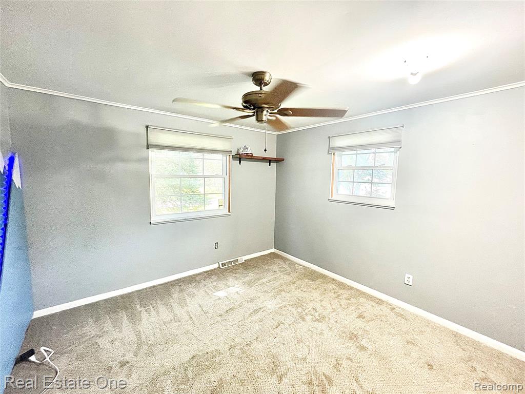 4620 Kempf Street, Waterford, MI 48329 — Photo 29