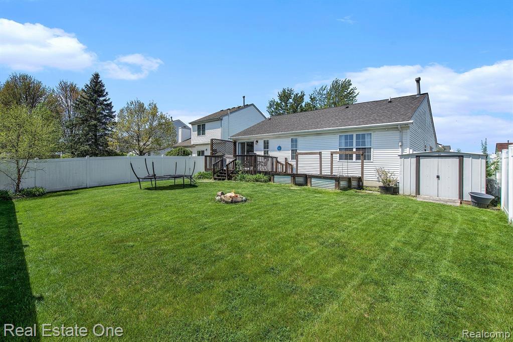 7473 OAKLAND HILLS Drive, Ypsilanti, MI 48197 — Photo 35