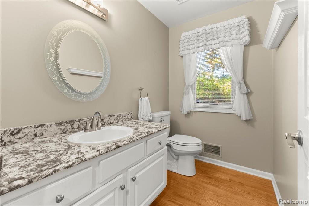 860 Galahad Drive, Ortonville, MI 48462 — Photo 23