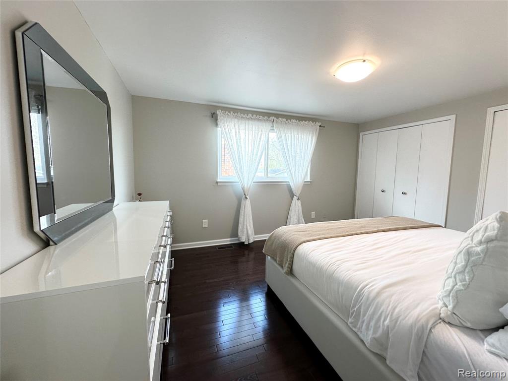 4581 Benjamin Drive, Sterling Heights, MI 48310 — Photo 18