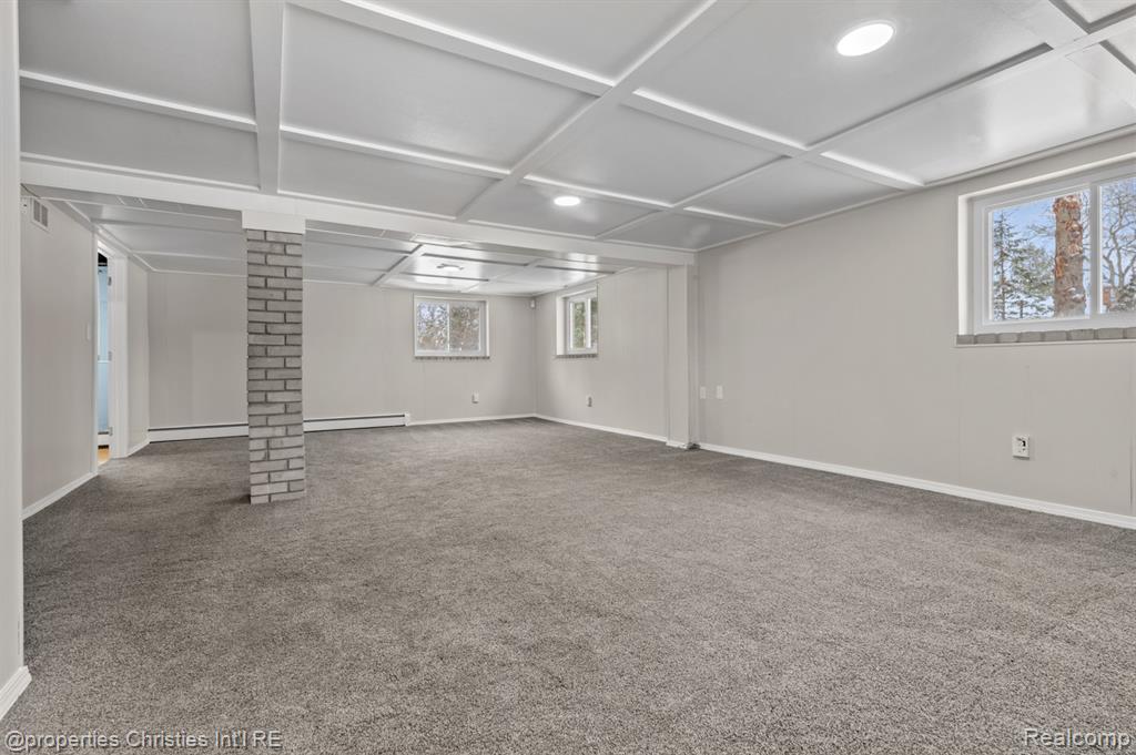 7145 Henry Drive, West Bloomfield, MI 48324 — Photo 28