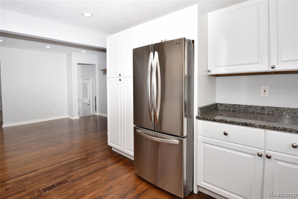 4176 Prairie Avenue, Berkley, MI 48072 — Photo 11