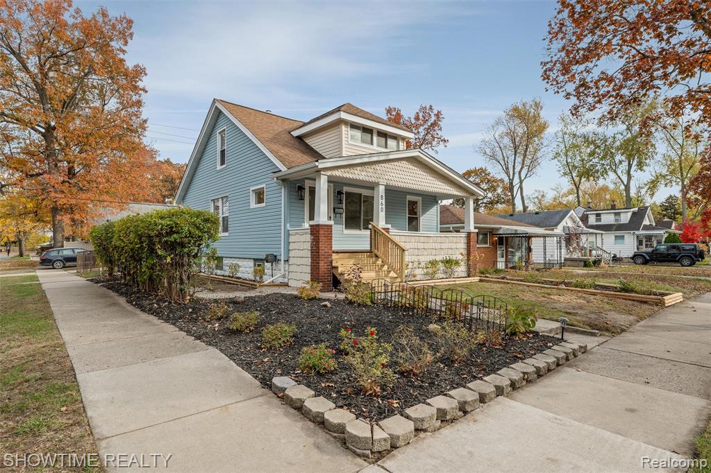860 Gardendale Street, Ferndale, MI 48220 — Photo 2