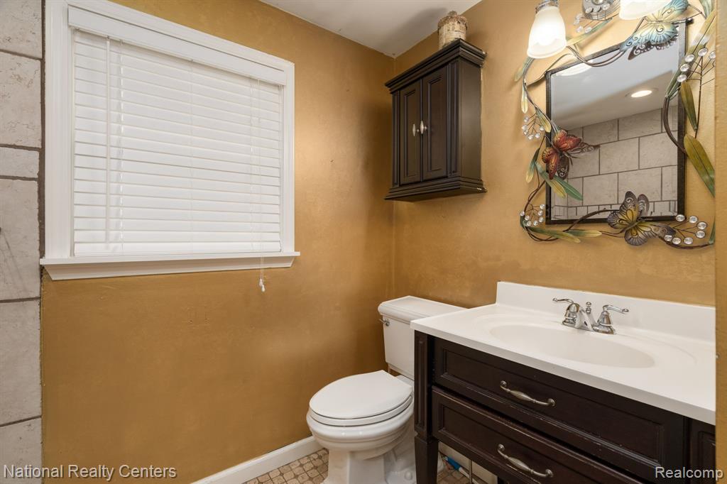 402 N West Street, Royal Oak, MI 48067 — Photo 18