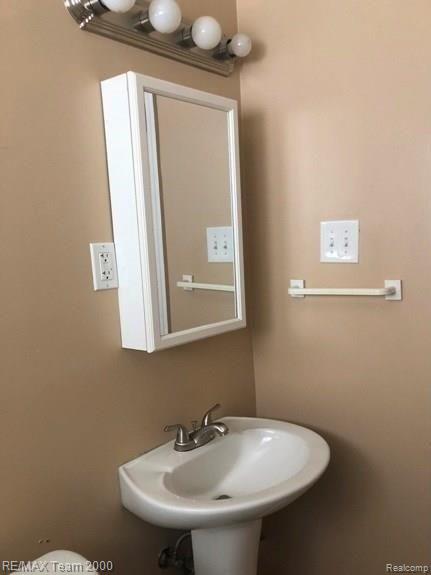 6784 COOPER Street, Taylor, MI 48180 — Photo 9