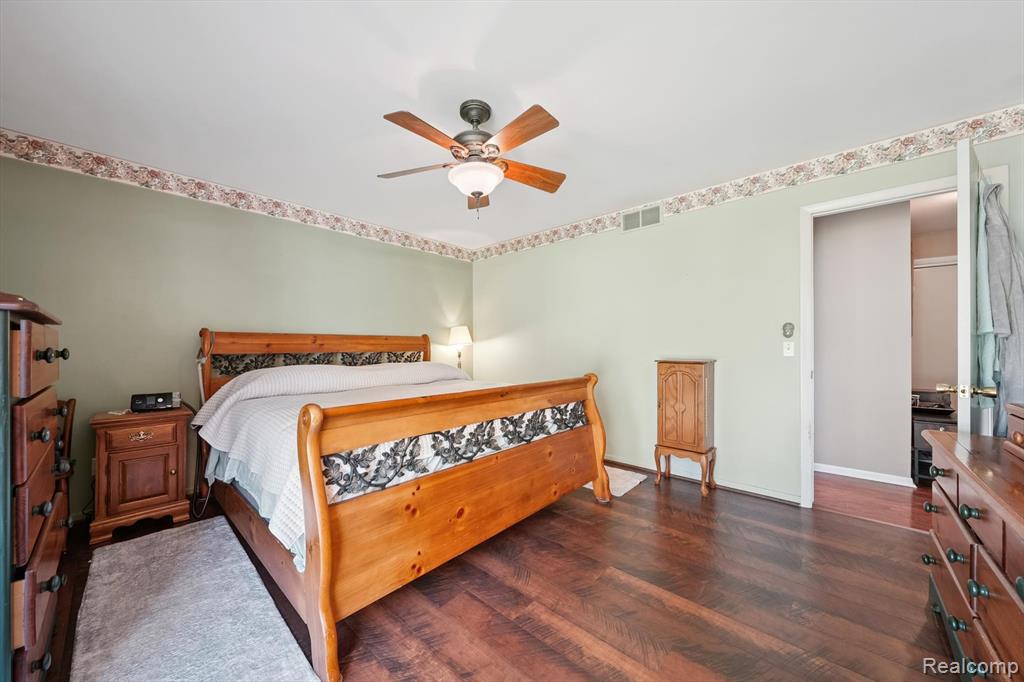 6358 Windham Place, Grand Blanc, MI 48439 — Photo 25