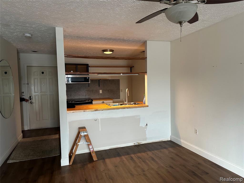 1555 W Pond, 33, Okemos, MI 48864 — Photo 7