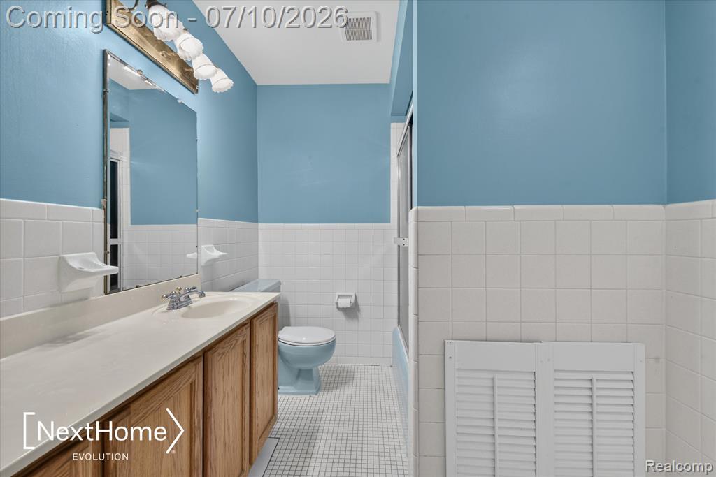 33950 Ecorse Road, Romulus, MI 48174 — Photo 20