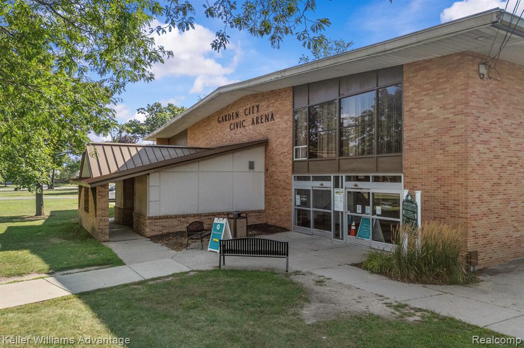 6514 Sharon Street, Garden City, MI — Photo 49