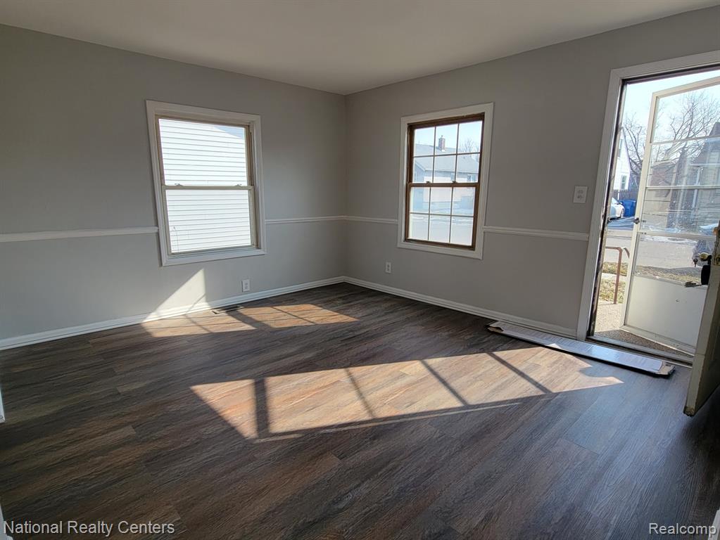 7527 Ford Avenue, Warren, MI 48091 — Photo 2