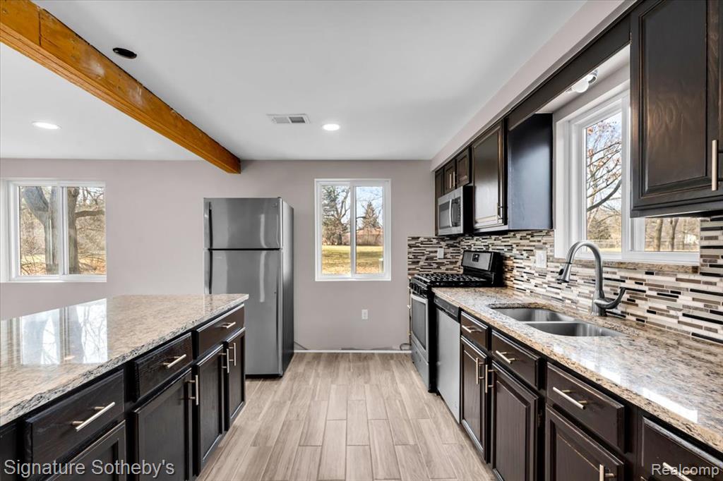 237 Marlborough Drive, Bloomfield Hills, MI 48302 — Photo 11