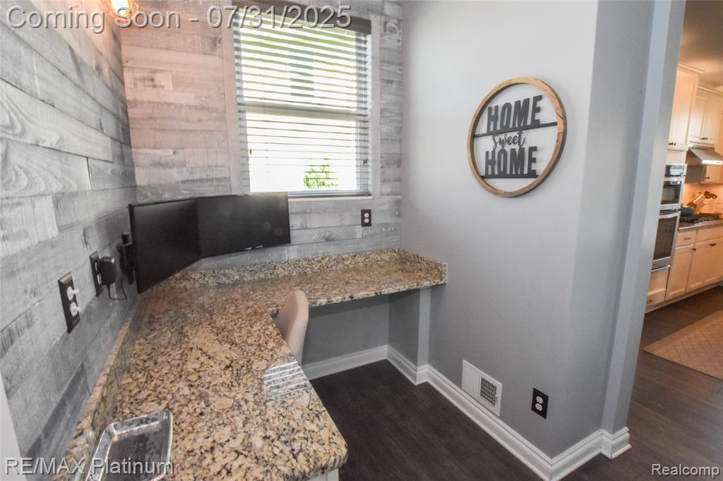 29848 Braeburn, New Hudson, MI 48165 — Photo 33
