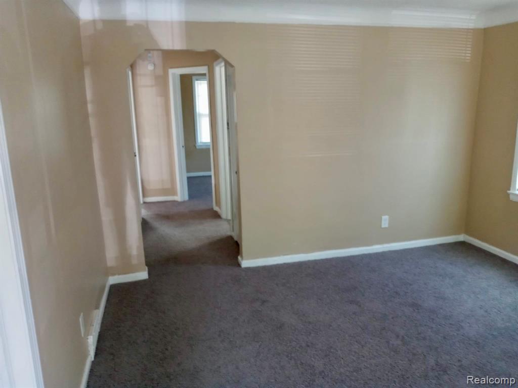 8111 Warwick Street, Detroit, MI 48228 — Photo 4