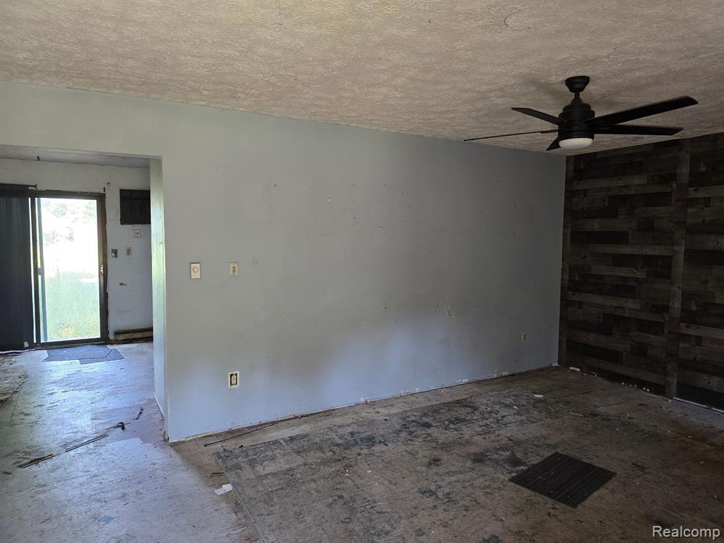 9569 OAK GROVE Road, Howell, MI 48855 — Photo 5