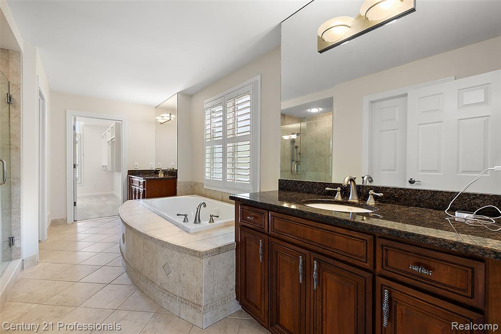 4013 Ardsley Court, Clarkston, MI 48348 — Photo 18