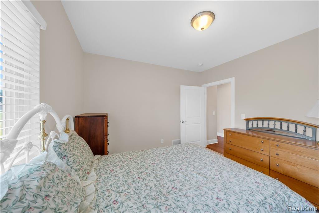 4266 McCandlish Road, Grand Blanc, MI 48439 — Photo 48