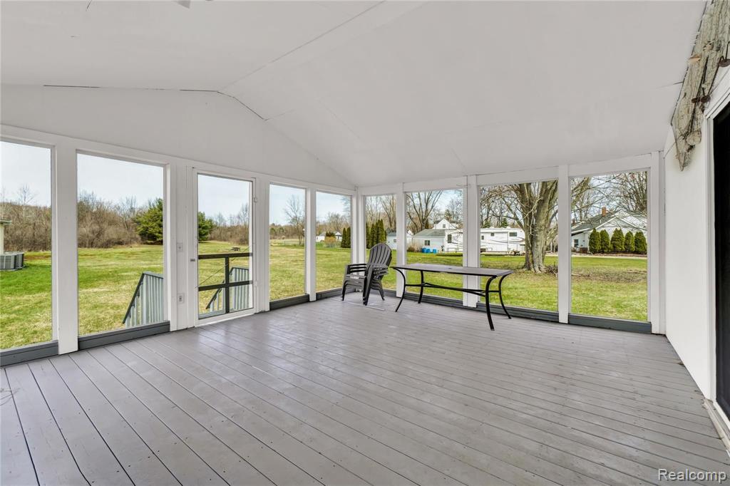 5428 Gratiot Avenue, St. Clair, MI 48079 — Photo 9