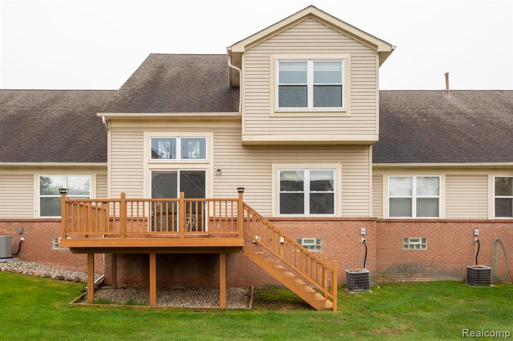 5496 GREENWAY Drive, 48, Trenton, MI 48183 — Photo 36