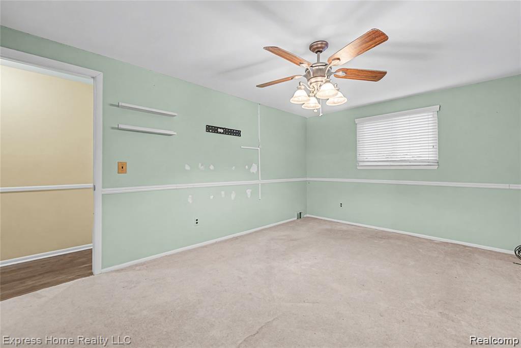 30121 Woodhouse Drive, Warren, MI 48092 — Photo 13