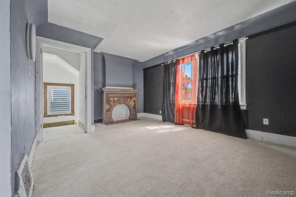 9275 Appoline Street, Detroit, MI 48228 — Photo 5