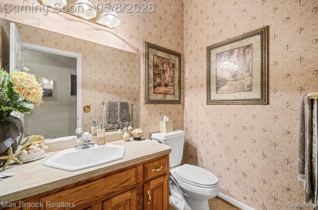 5824 Clearview Drive, Troy, MI 48098 — Photo 34