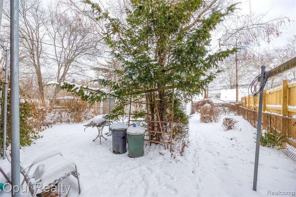 6514 Woodmont Avenue, Detroit, MI 48228 — Photo 17