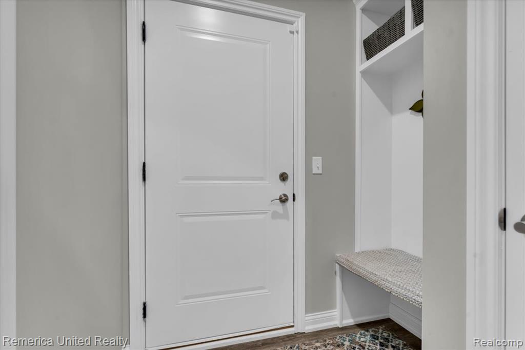 8057 Timber Trail, White Lake, MI — Photo 22