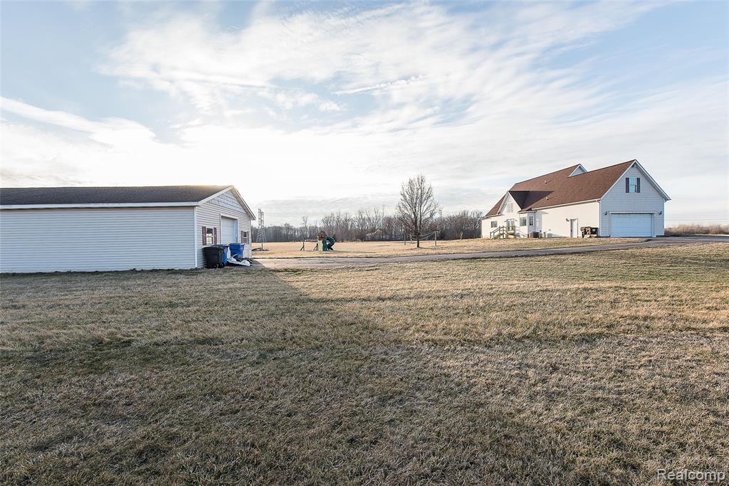 2611 Toben Road, Carleton, MI 48117 — Photo 61