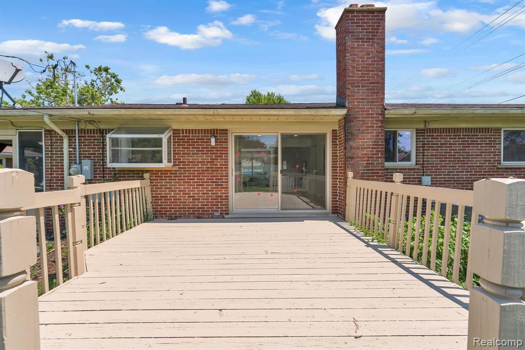26327 Woodworth Circle, Dearborn Heights, MI 48127 — Photo 34