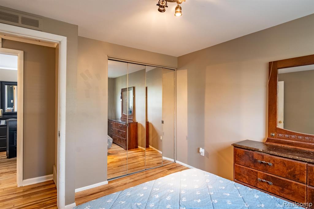 41210 PAIGN Drive, Sterling Heights, MI 48313 — Photo 14