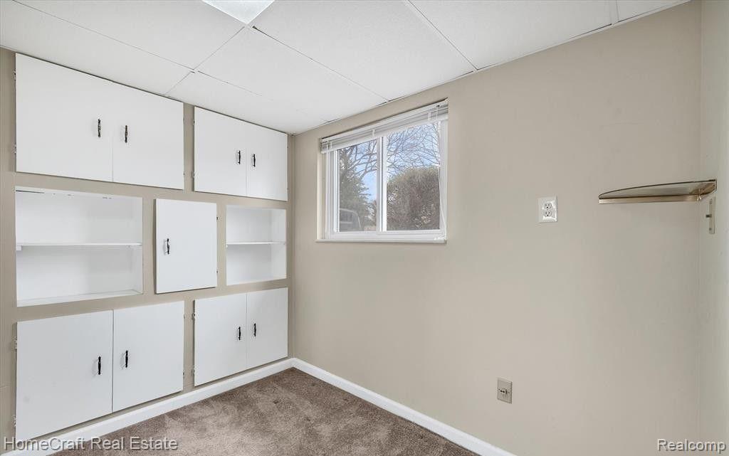 9224 PANAMA Avenue, Ypsilanti, MI 48198 — Photo 21