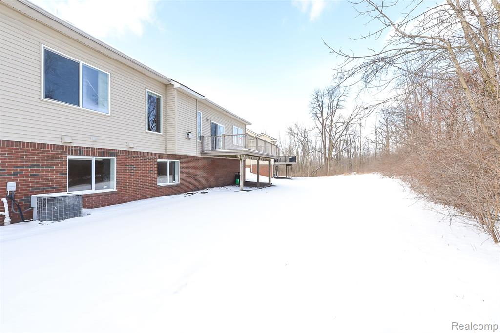 24624 ROSEMONT Drive, South Lyon, MI 48178 — Photo 27