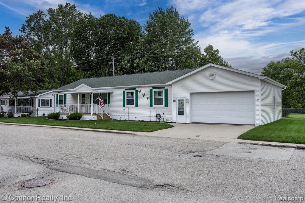 3333 Ravenswood Road, 26, Marysville, MI 48040