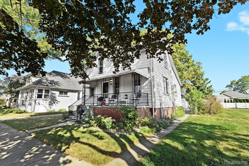 416 Plum Street, Wyandotte, MI 48192 — Photo 4