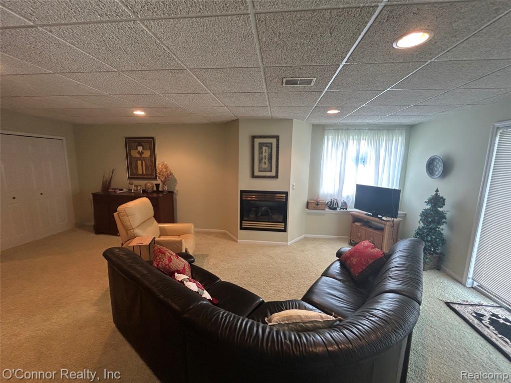 821 Crystal Lane, Marysville, MI 48040 — Photo 23