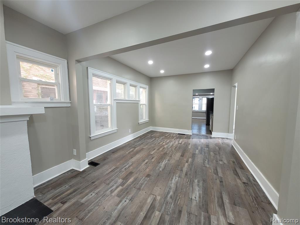 3241 Lawrence Street, Detroit, MI 48206 — Photo 5