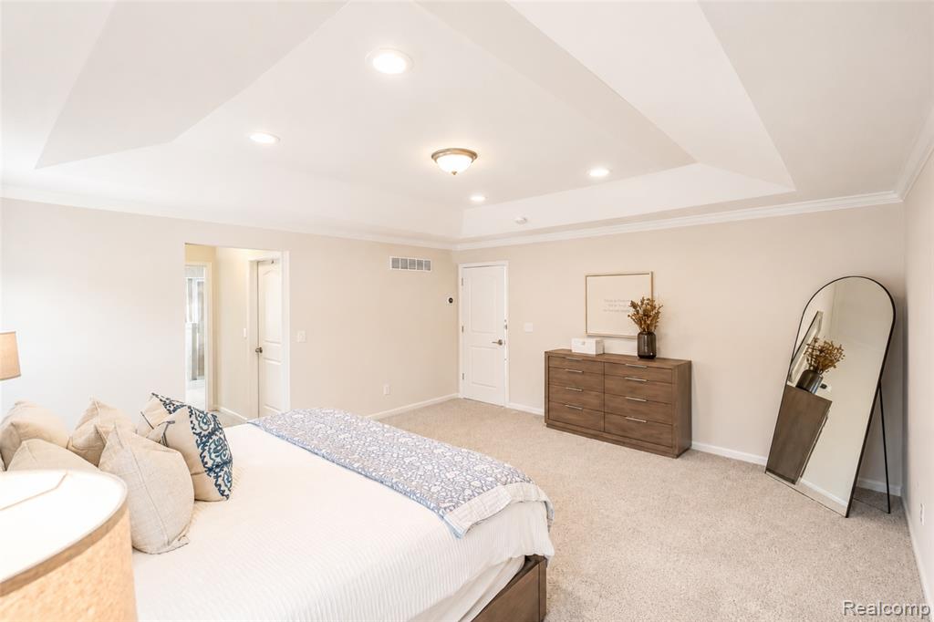 640 Allegheny Drive, South Lyon, MI 48178 — Photo 37