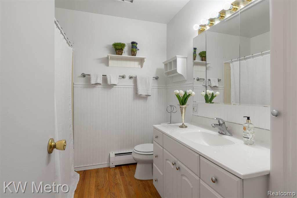 4909 Crooks Road, E8, Royal Oak, MI 48073 — Photo 8