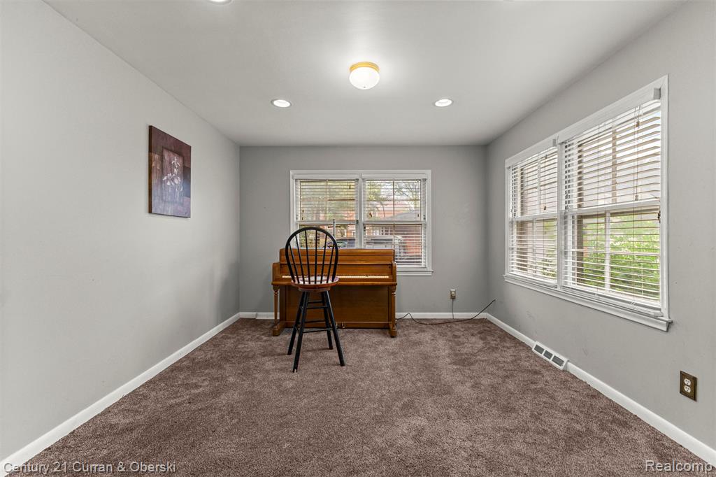 14434 Rosemont Avenue, Detroit, MI 48223 — Photo 8