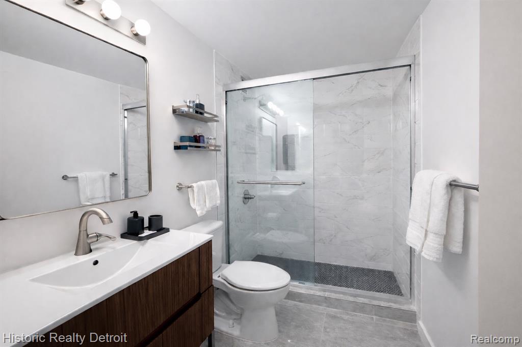 1300 E Lafayette Street E, 307, Detroit, MI 48207 — Photo 15
