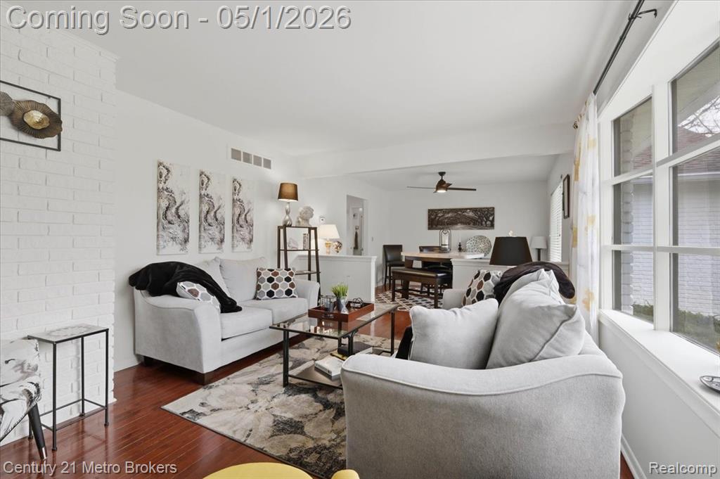 5060 Oneida Drive, Clarkston, MI 48348 — Photo 14