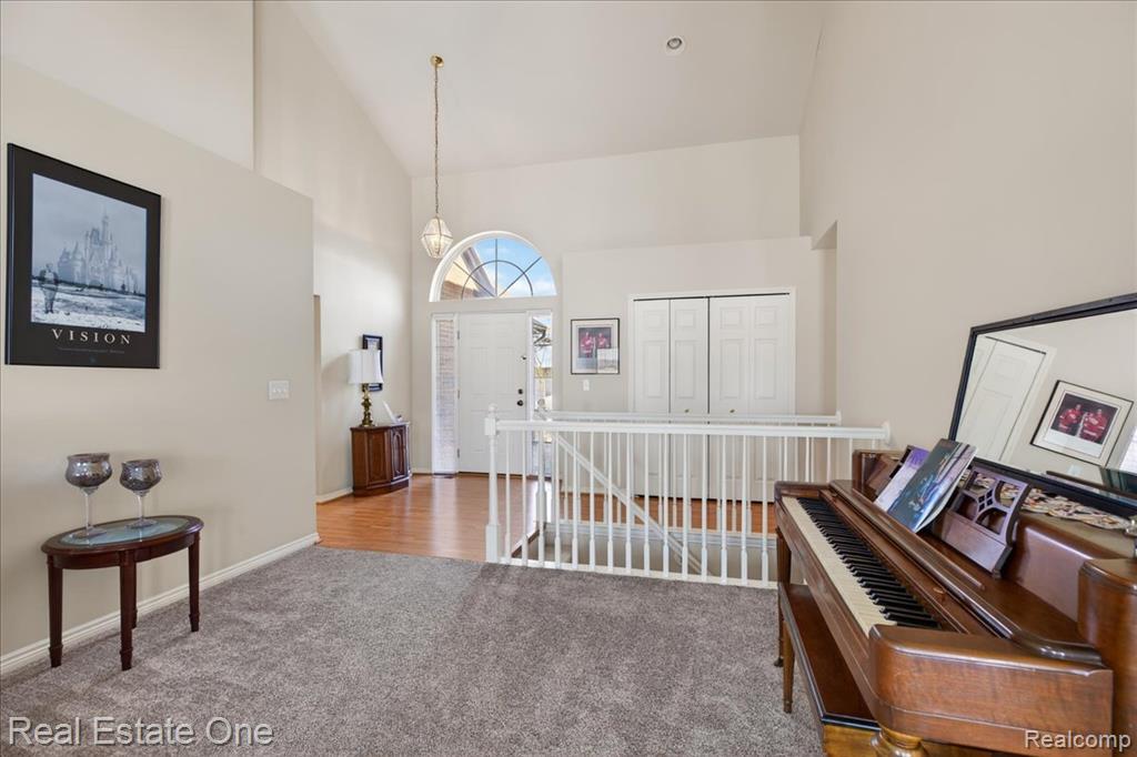 460 Golf Villa Drive, 9, Oxford, MI 48371 — Photo 9